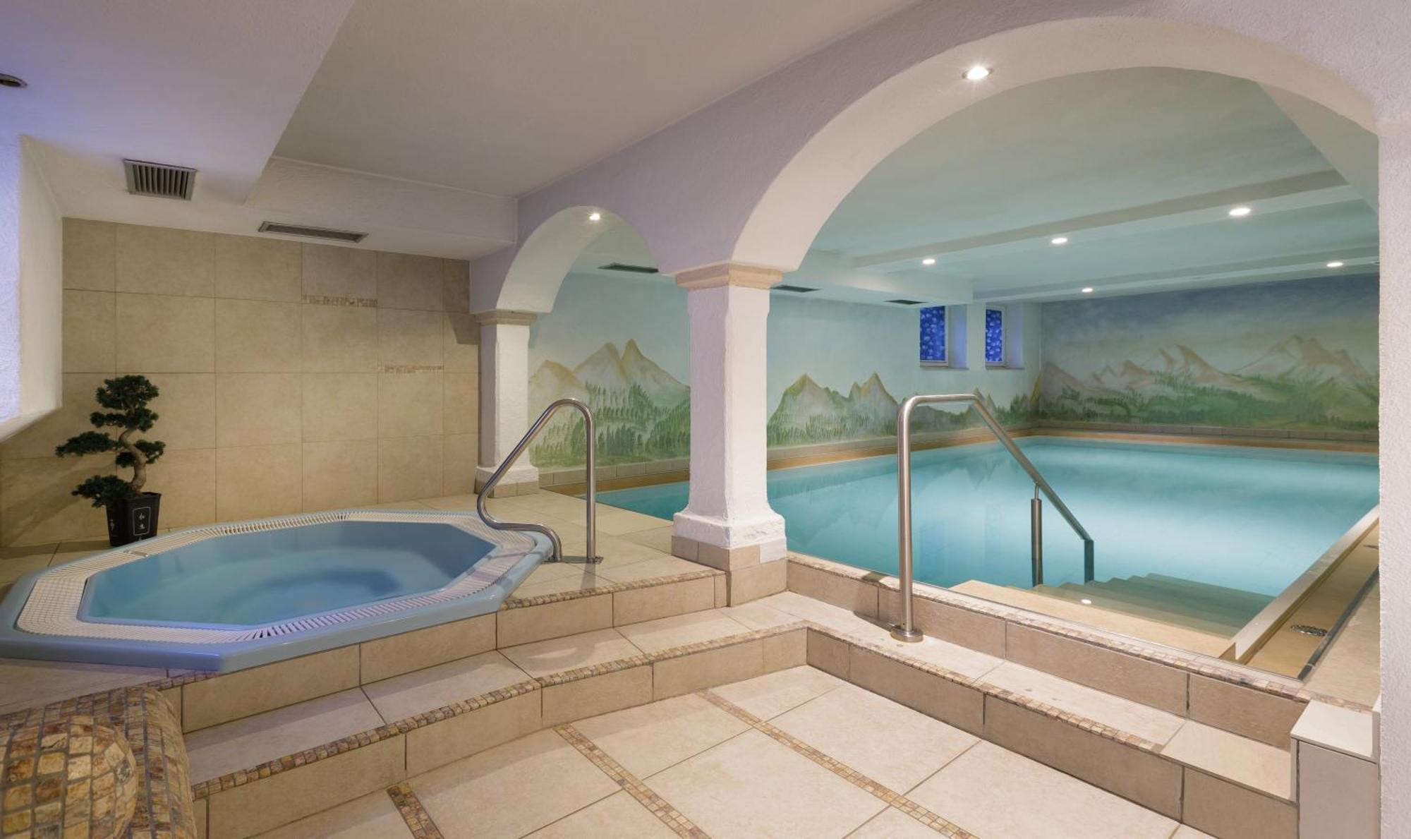 Hotel Bergland كاديبيترا المظهر الخارجي الصورة