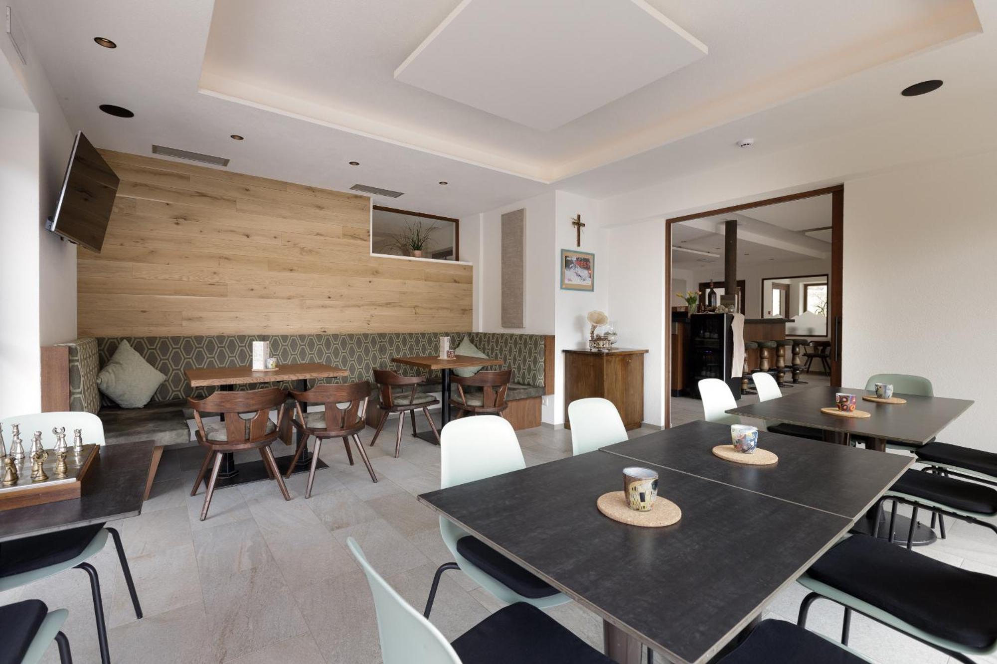 Hotel Bergland كاديبيترا المظهر الخارجي الصورة
